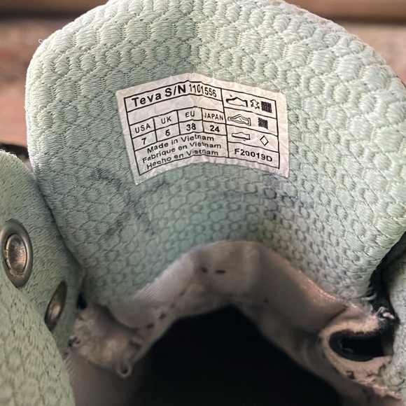 🔥🔥🔥TEVA AHNU SUGARPINE II women’s hiking boots🔥🔥🔥 - Picture 6 of 7